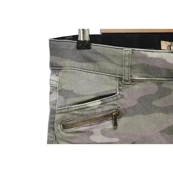 Democracy Ab Technology Jeans Size 8 Tapered Ankle Camo Stretch Elastic Waist - Picture 5 of 11